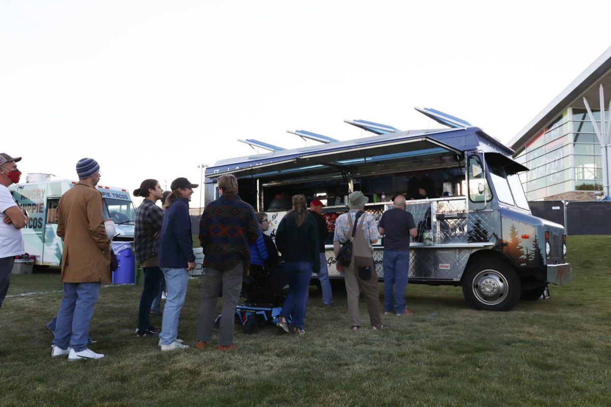 Food trucks surround the LSC lawn for concert goers to purchase food at the Goose concert Oct. 7. The concert on the LSC lawn had students, alumni, and fans in attendance. 