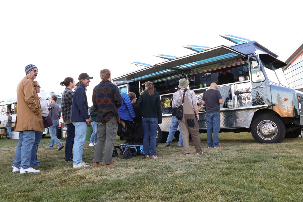 Food trucks surround the LSC lawn for concert goers to purchase food at the Goose concert Oct. 7. The concert on the LSC lawn had students, alumni, and fans in attendance. 
