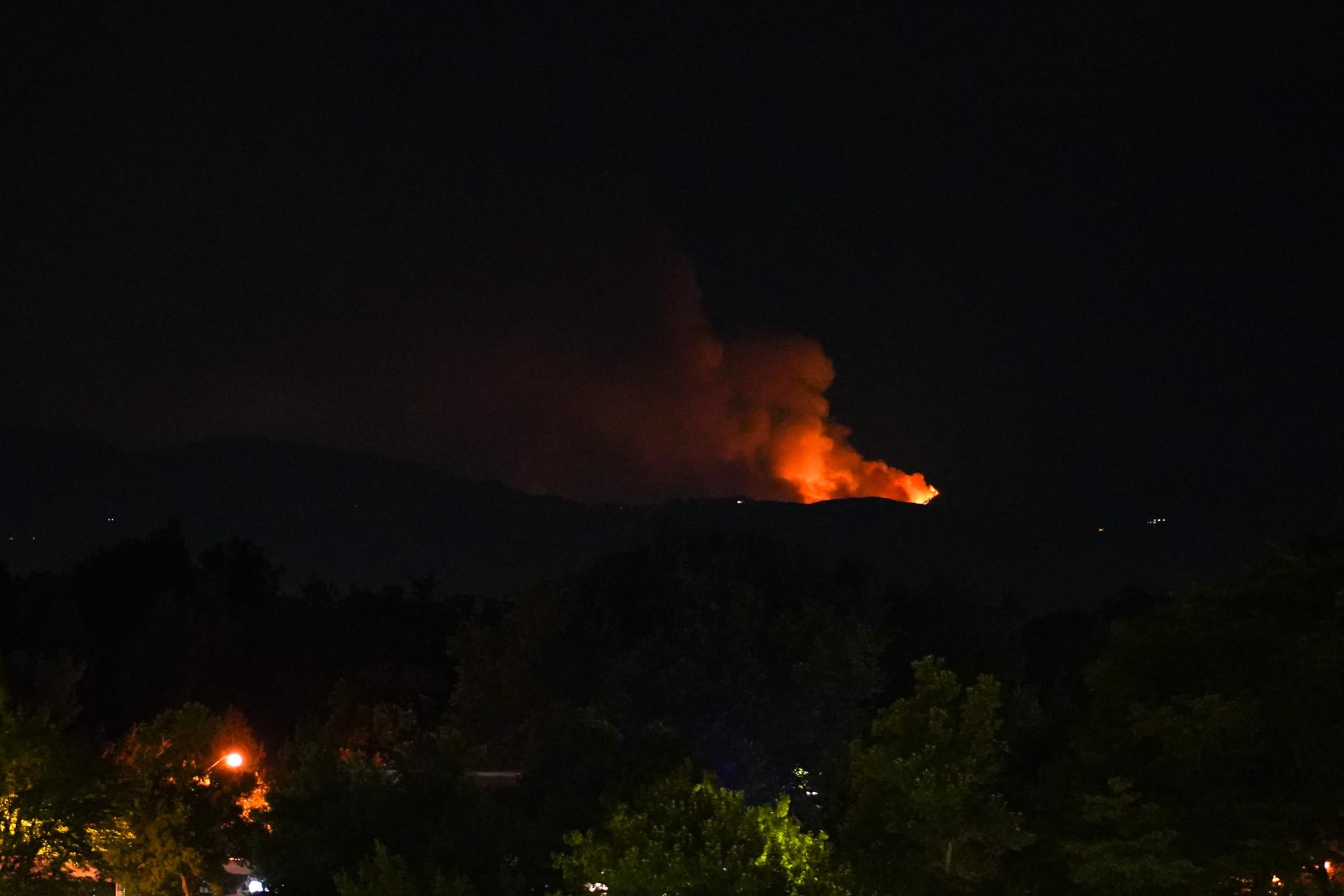Update%3A+49+structures+damaged+in+Alexander+Mountain+Fire+as+containment+efforts+continue