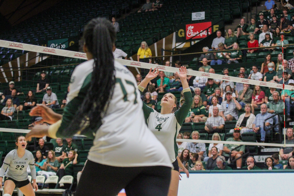 Colorado State setter Emery Herman (4) focuses as she prepares to set the ball to her teammates Sept. 19.