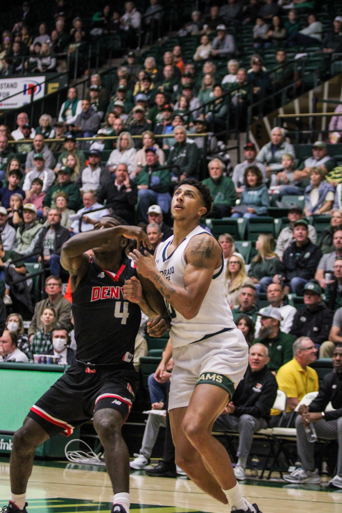 Colorado State guard Nique Clifford (10) prepares to rebound the ball.