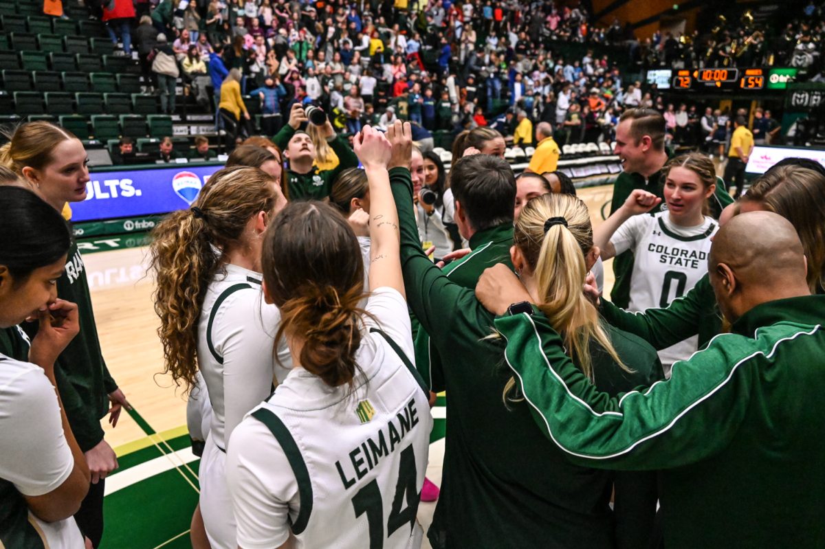 Image of women's basketball players.