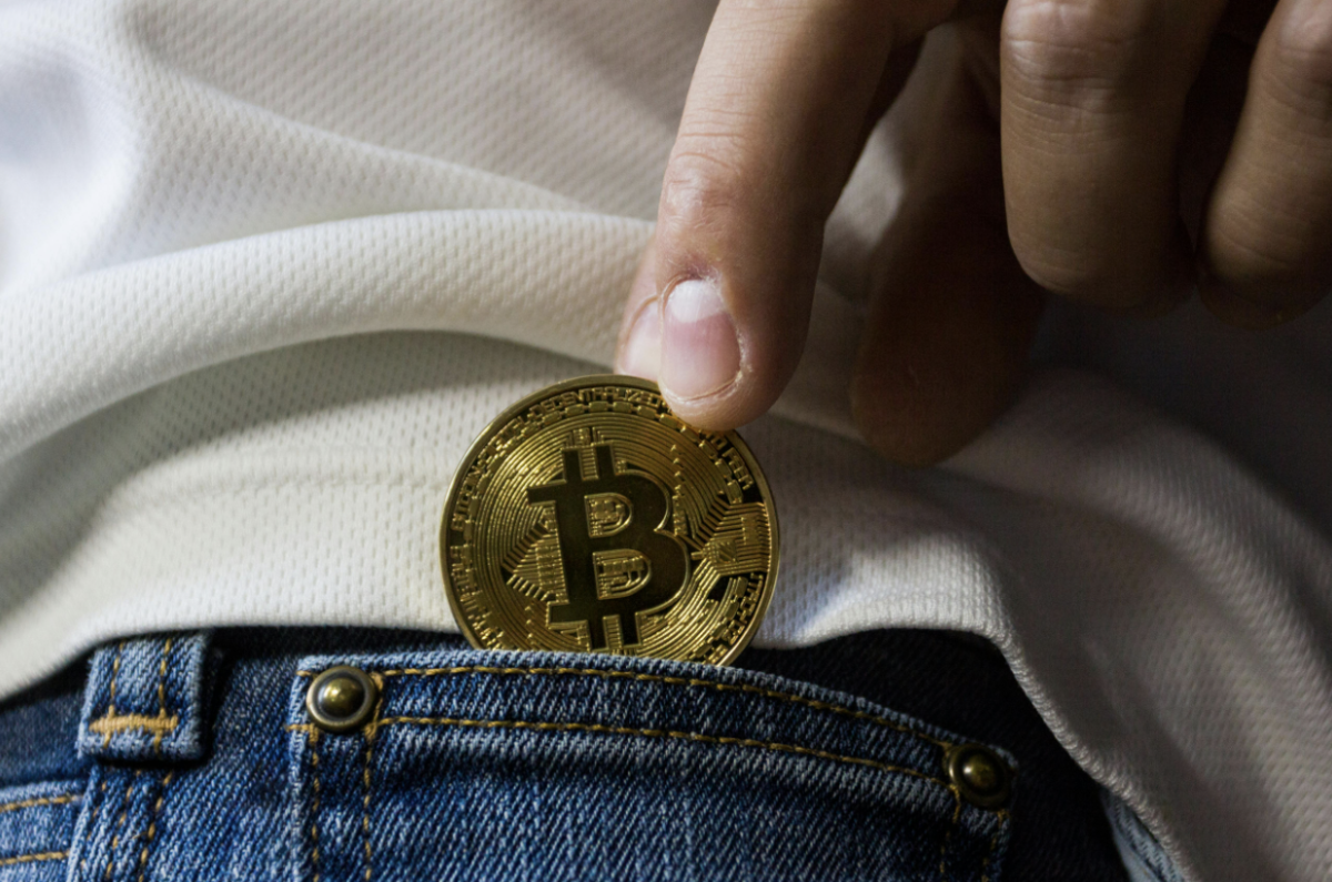 What Every College Student Should Know Before Investing in Bitcoin