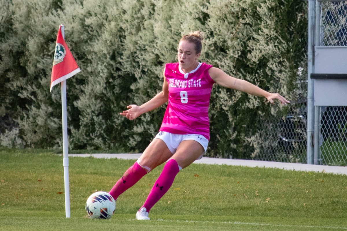 Kacie Laurie (8) takes a corner kick during the match against Colorado College Oct 9. The Rams went on to beat the Tigers 2-1.