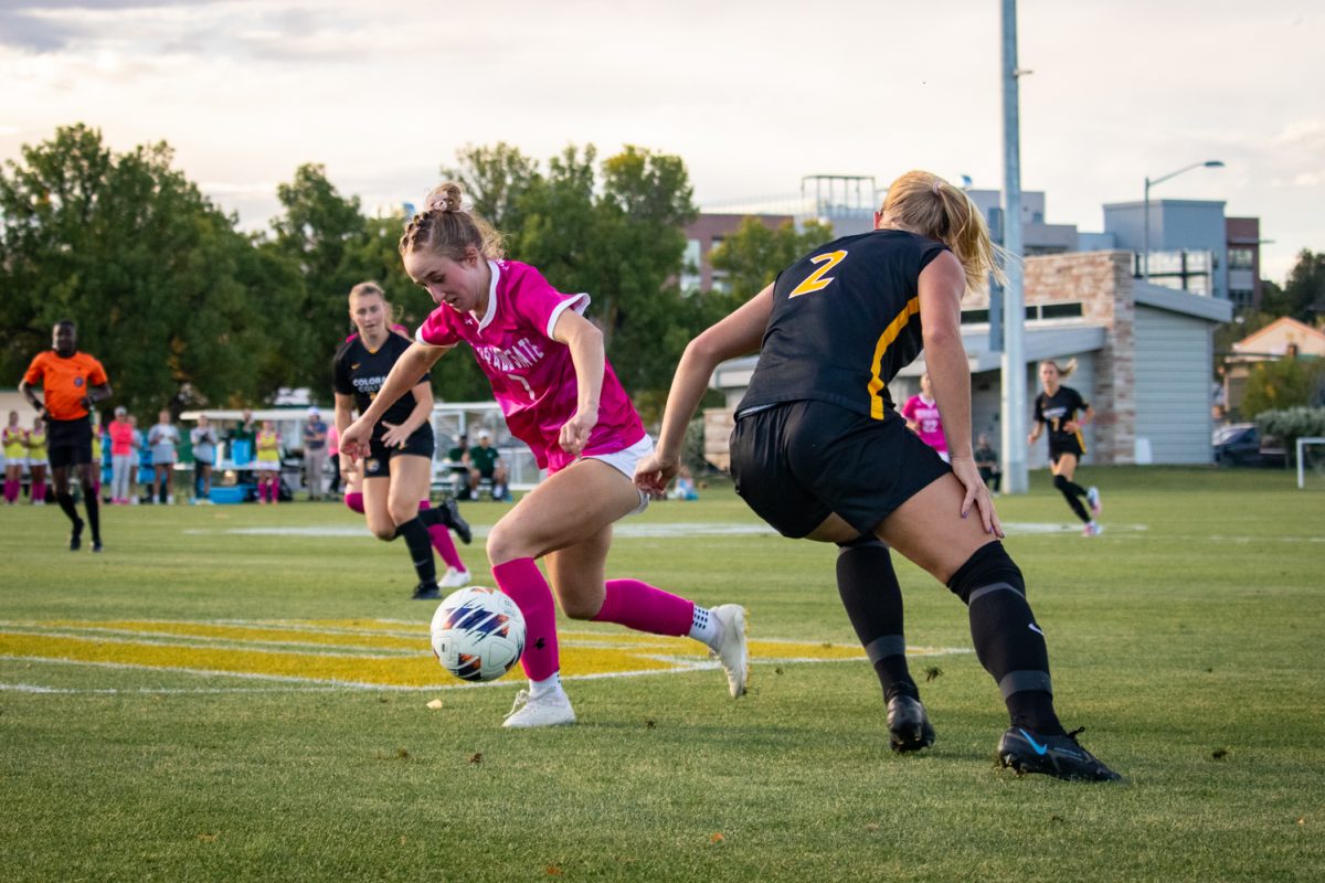 Michaela McGowan (7) dribbles the ball during the match against Colorado College Oct 9. The Rams went on to beat the Tigers 2-1.