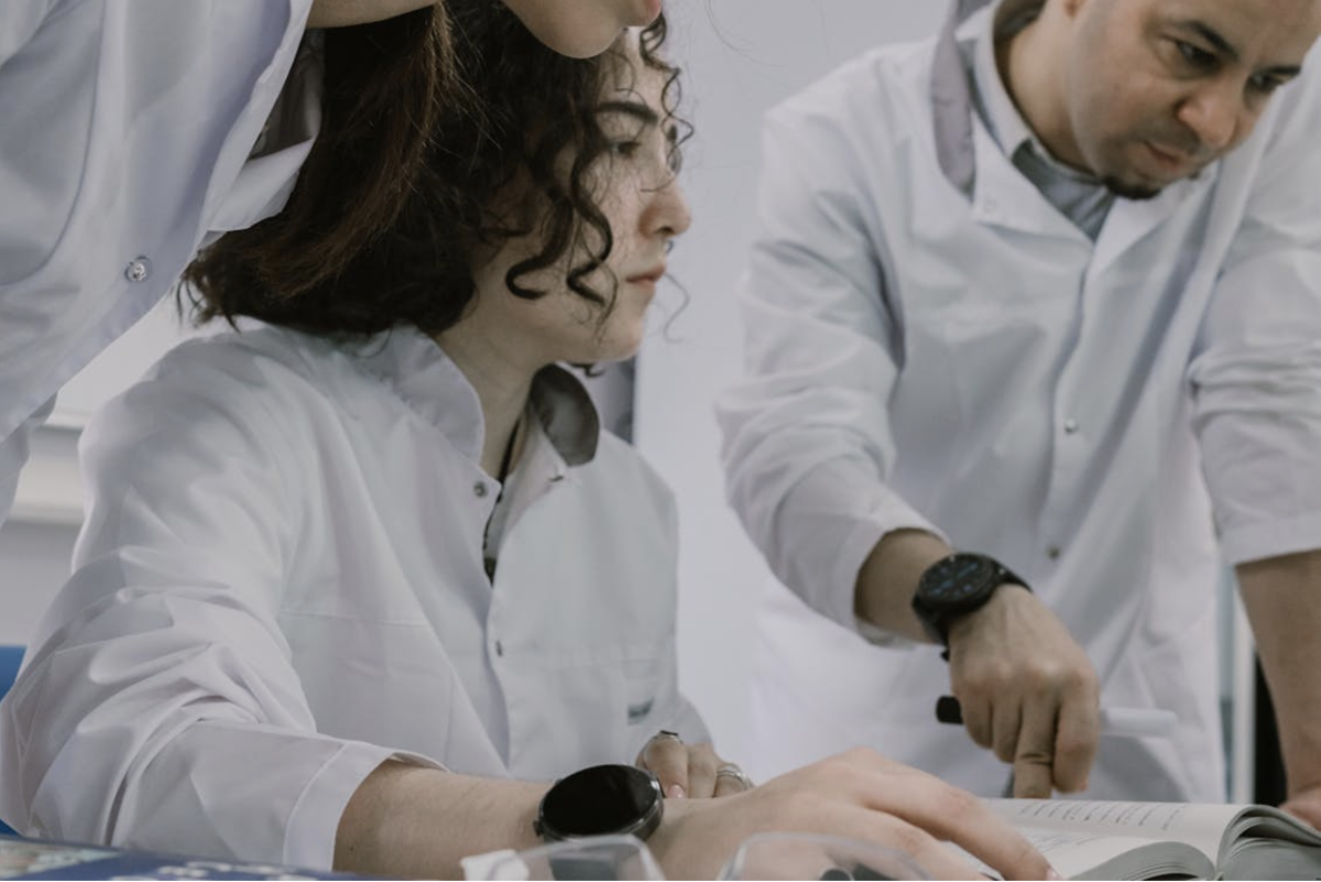 How to Become a Medical Assistant as a Student