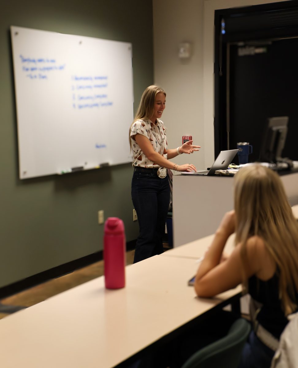 Maggie Murphy, Ph.D., insructs the CSU Horse Judging Team during their practice, Sept. 23