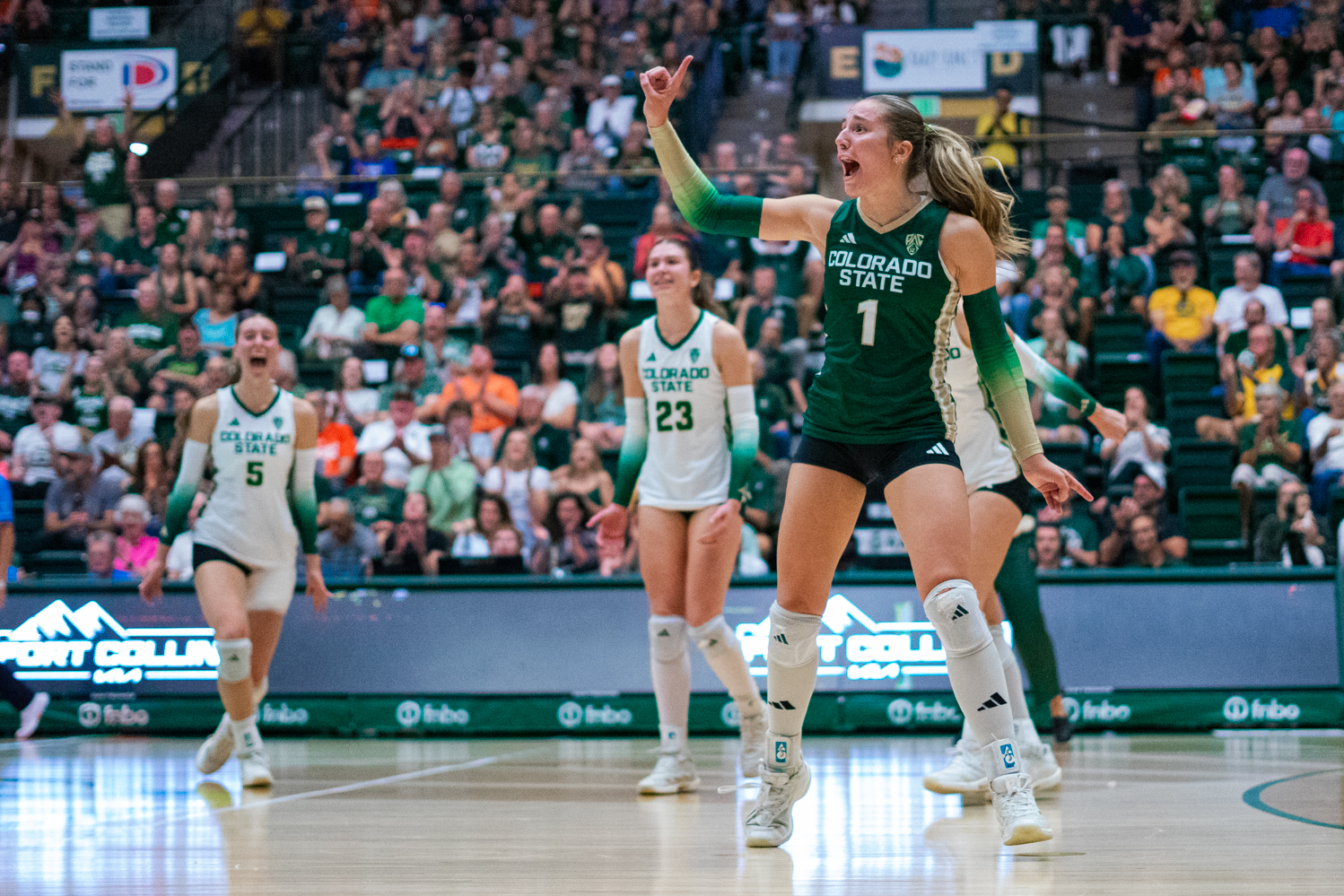 Gallery: CSU volleyball continues strong winning streak